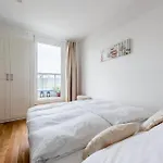Beautiful Home - Skyline Apartment