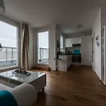 Beautiful Home - Skyline Apartment